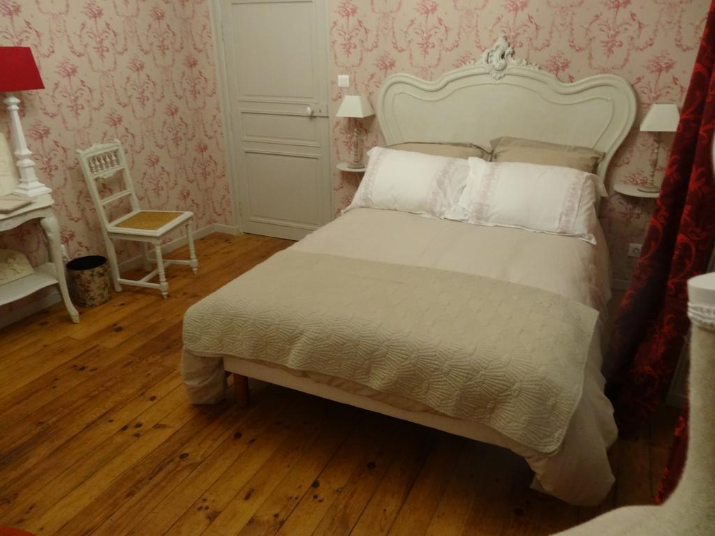 La Bromontoise Chambres D'Hotes Pontgibaud Eksteriør billede