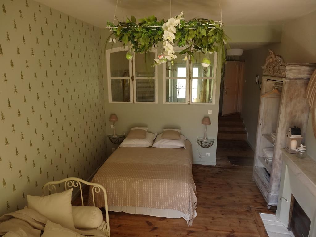 La Bromontoise Chambres D'Hotes Pontgibaud Eksteriør billede